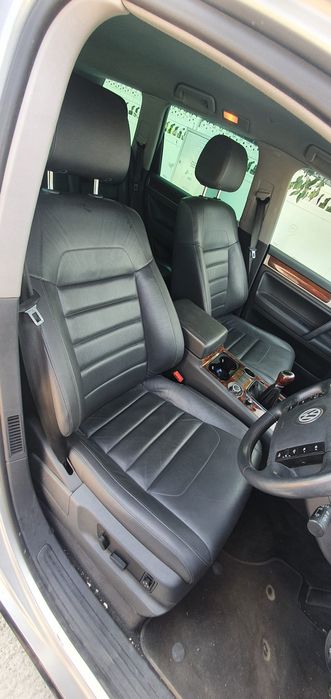 Macara Geam Dreapta Fata Vw Touareg 2.5 TDI 174 cp an 2008 BPE