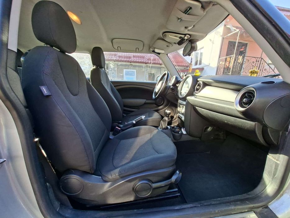 Mini Cooper 1.6 Benzină
