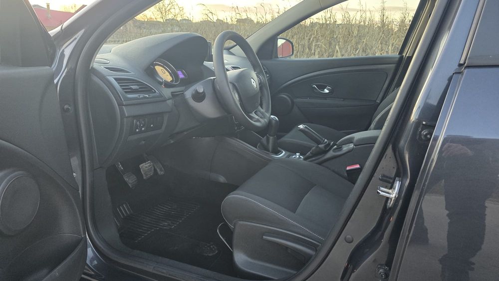 Renault Megan lll 1.5 dci * An 2011 * Euro 5 * Cutie Manuala