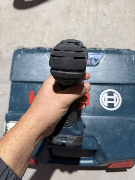 Bosch GSR 18V-28 Винтоверт