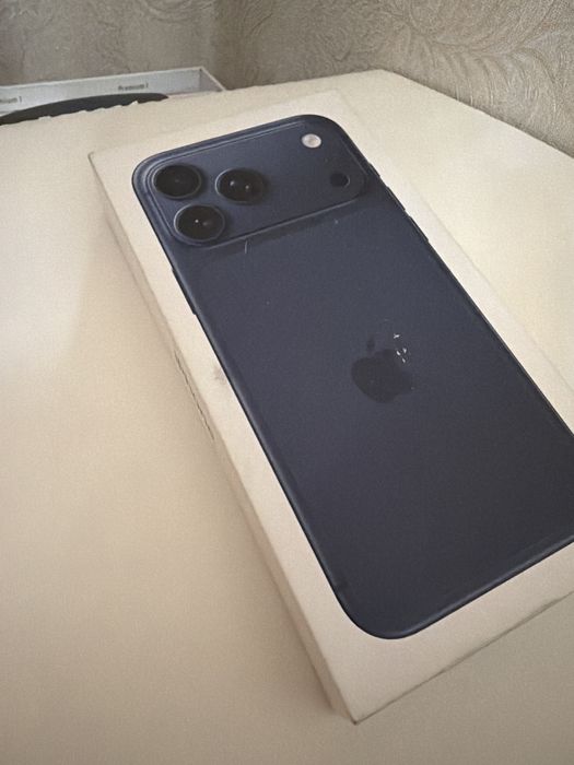 Айфон 17про макс 256 GB Deep Blue