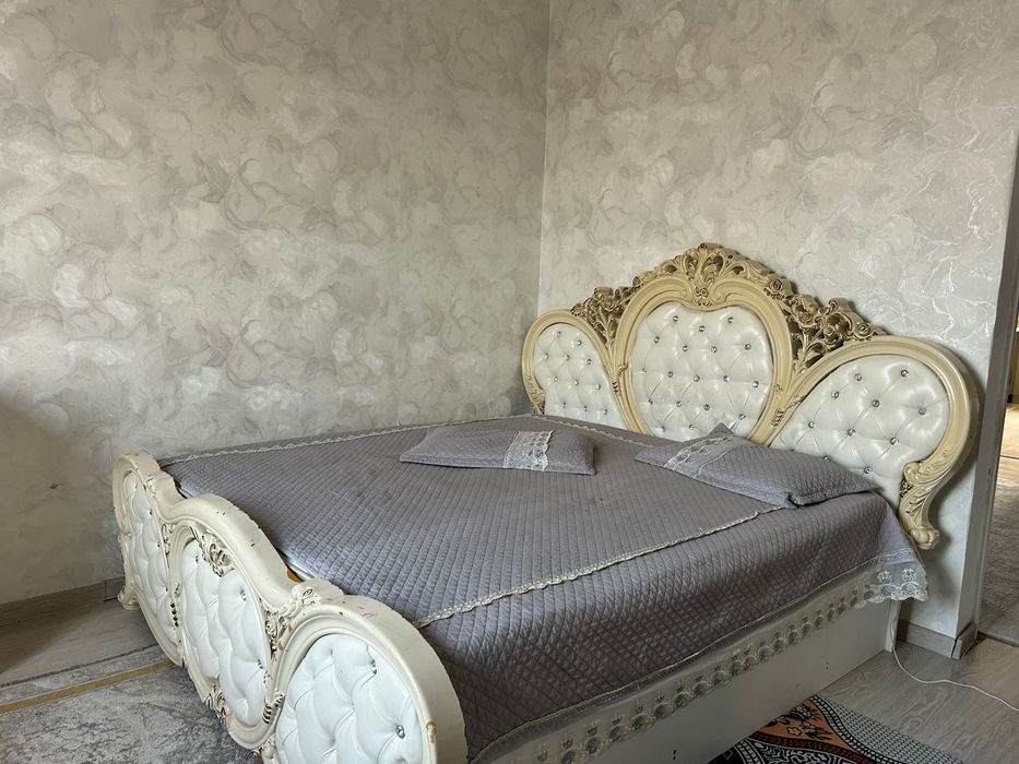 Кравать с матрасом