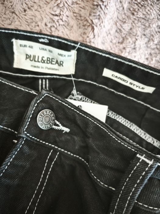 Blugi cargo Pull & Bear mărimea 42