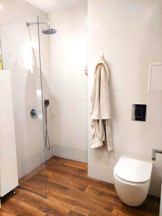 Двустаен обзаведен апартамент в Центъра