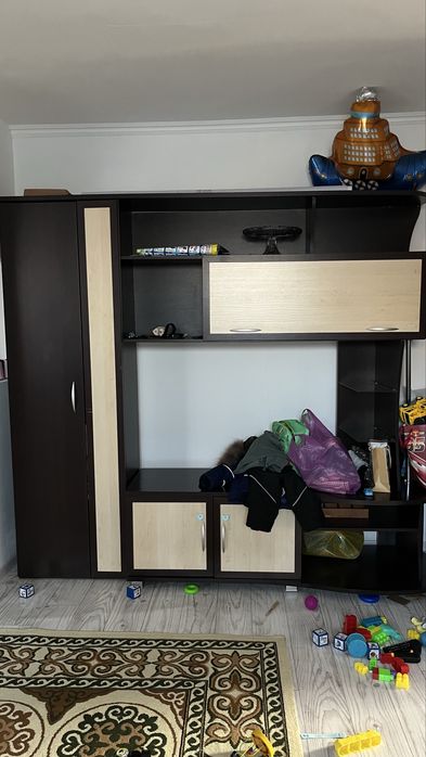 Продам стенку в зал.