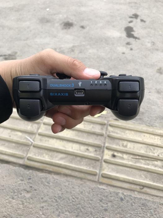 Геймпад пс 3 в хорочем состояние