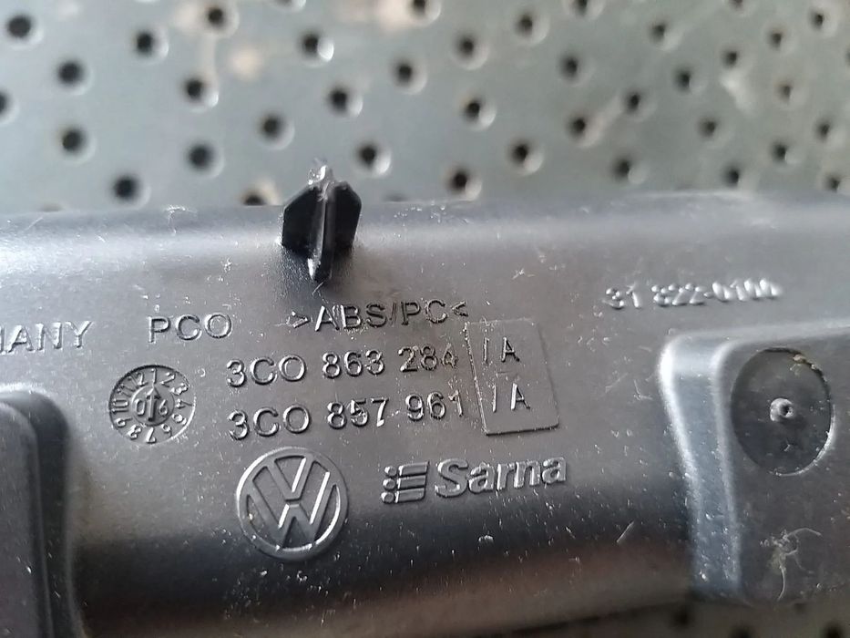 Scrumiera vw passat b6 3c 3c0863284 3c0857961