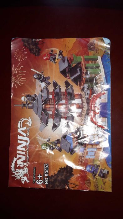 лего храм только стоял на полке