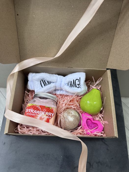 Подарочные боксы