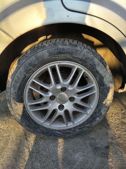 Vând un set .de jante