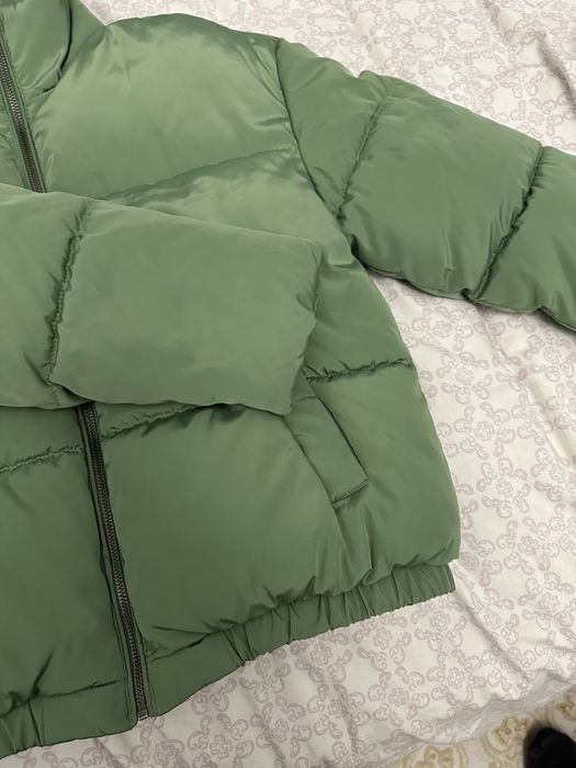 Продам куртку новая