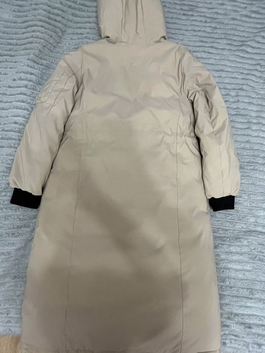 Продам зимнюю куртку за 3000