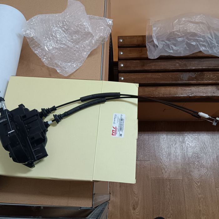 НОВА Брава за i30 - предна дясна (пасажерска)