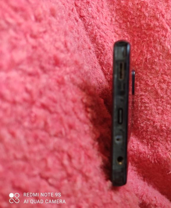 Продам телефон а52