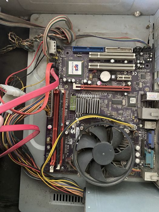 Ddr2 800 sata 3gb/s ata 100  ddr 3 obmen airpods qoshib beriladi yangi