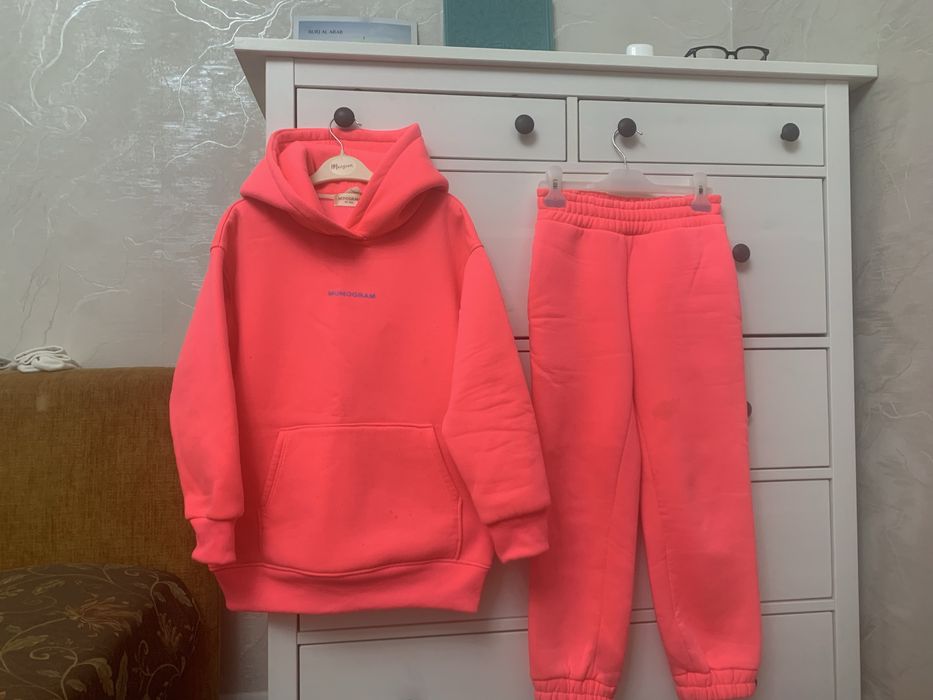 Супер стильный теплый костюм Monograme