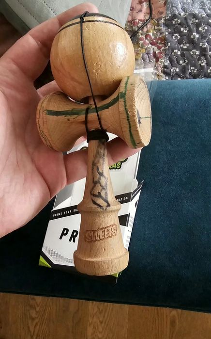 Kendama Krom Sweets