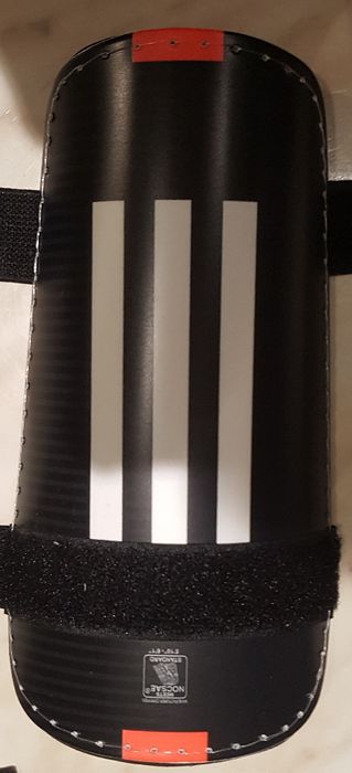 Кори за футбол Adidas 11lite