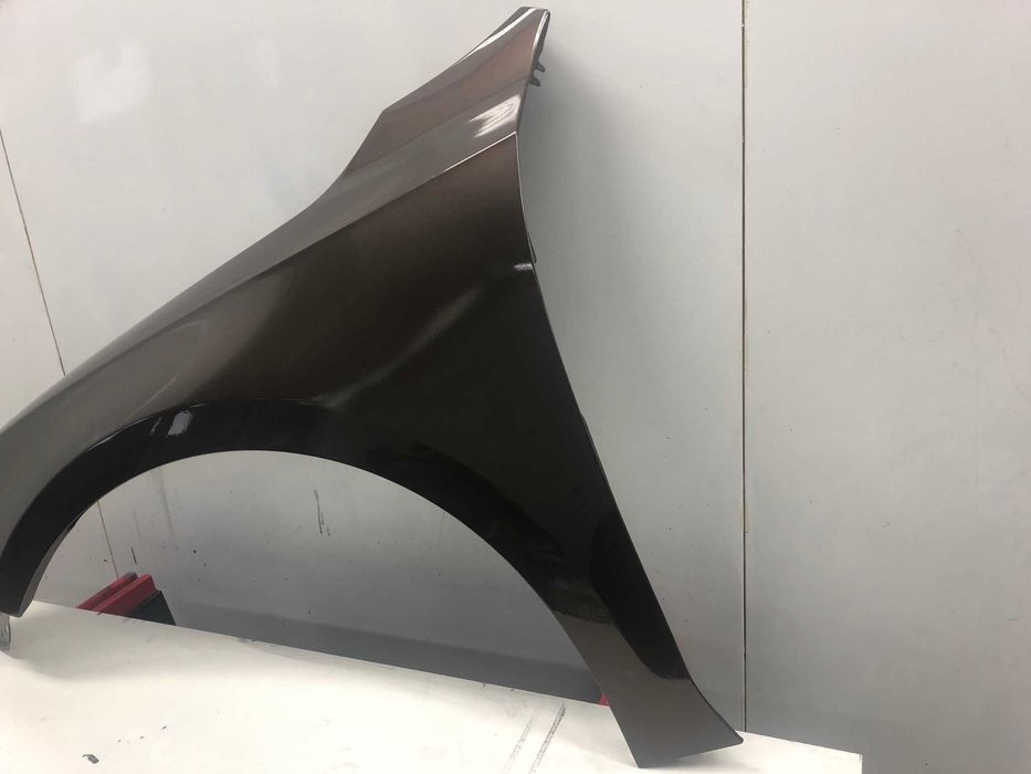 Aripa Fata Stanga VW Jetta 4 IV Mk4 An 2011-2014 (LA8X (Maro))