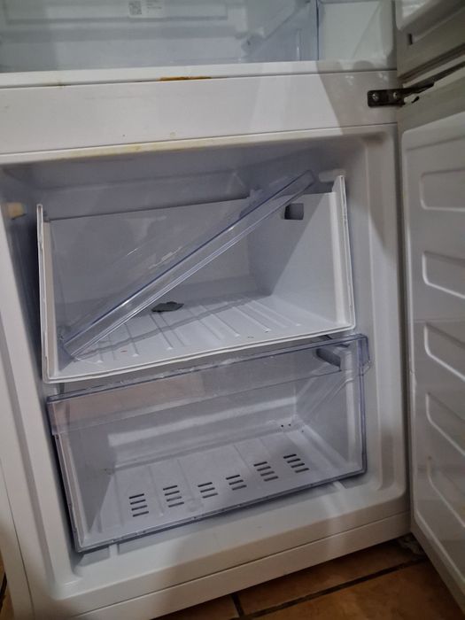 Продам холодильник beko