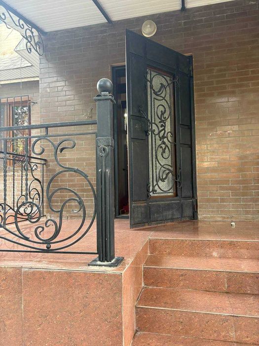 Darkhan, 2 xonali uy