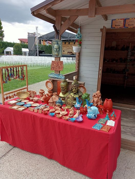 Replici după ceramică antică