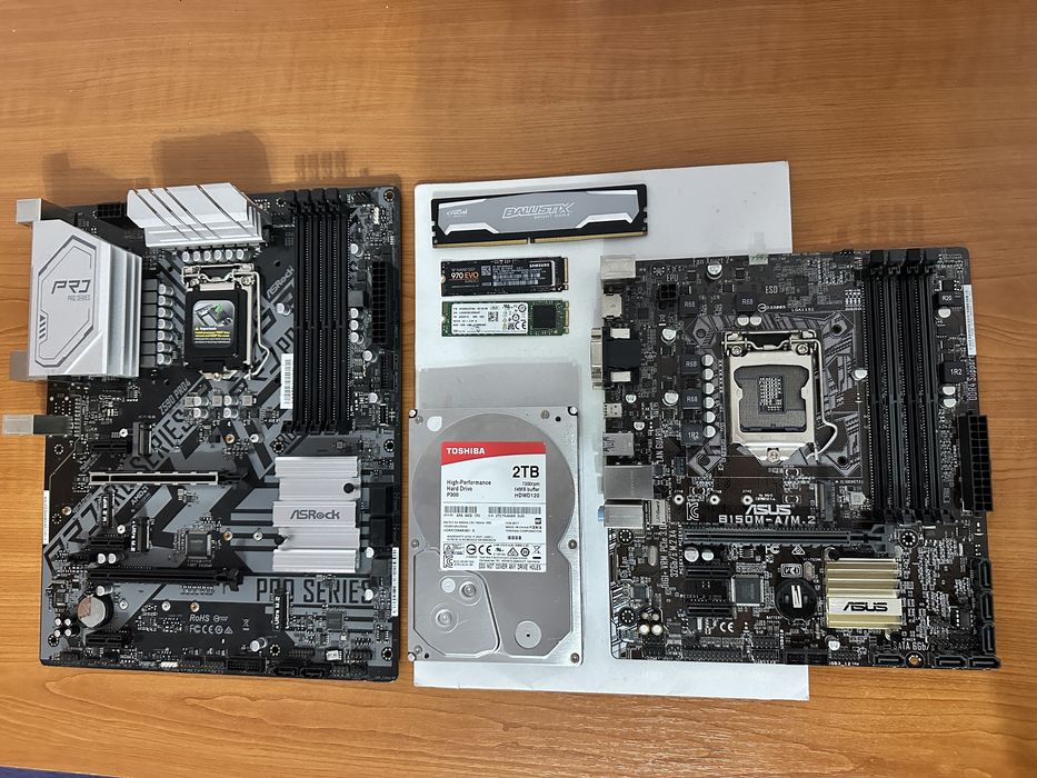 Componente PC (SSD, plăci de baza, ram, hdd)