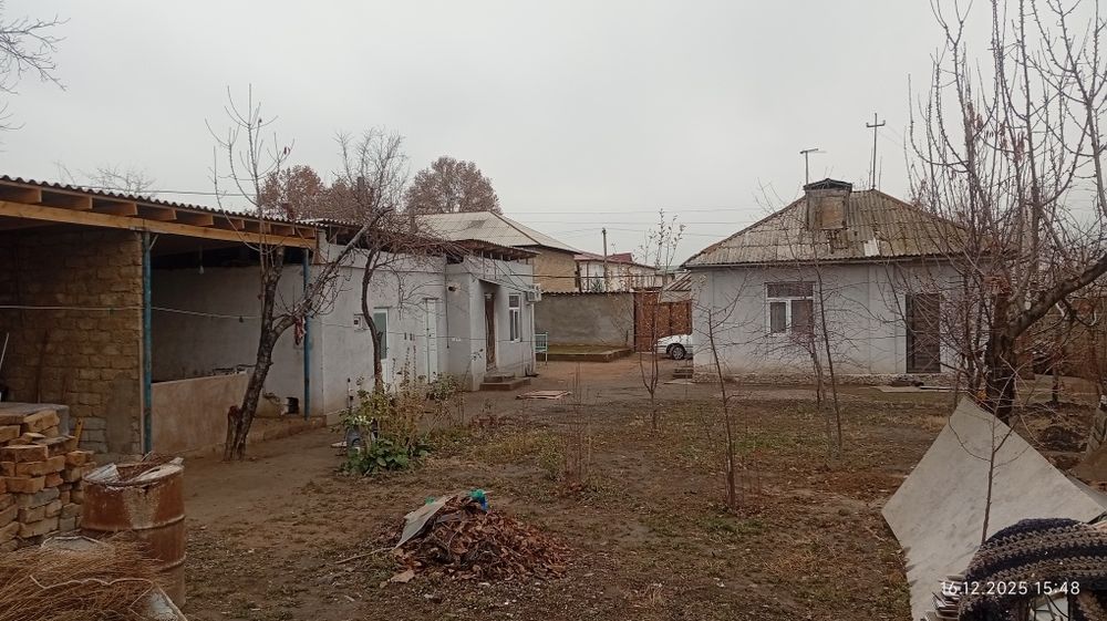 Ховли Уй сотилади