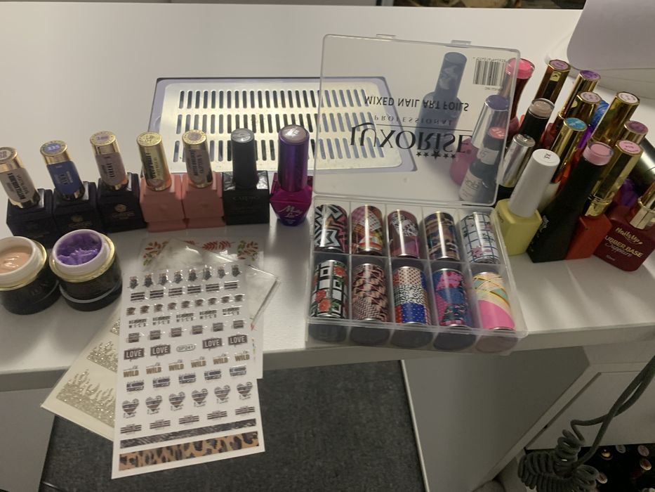 Lot geluri unghii. Rubbet base. Stickere cadou noi. Topuri