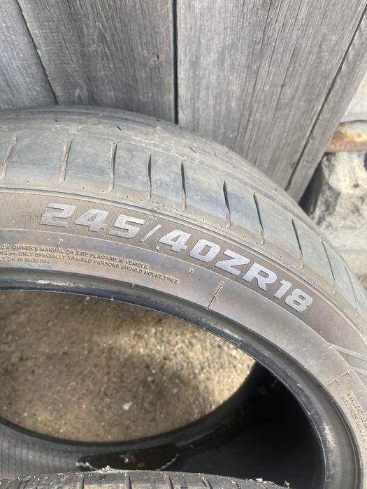 Продам резину 245/40/18