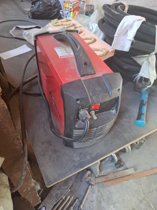 Продам сварочные аппарат Magnetta