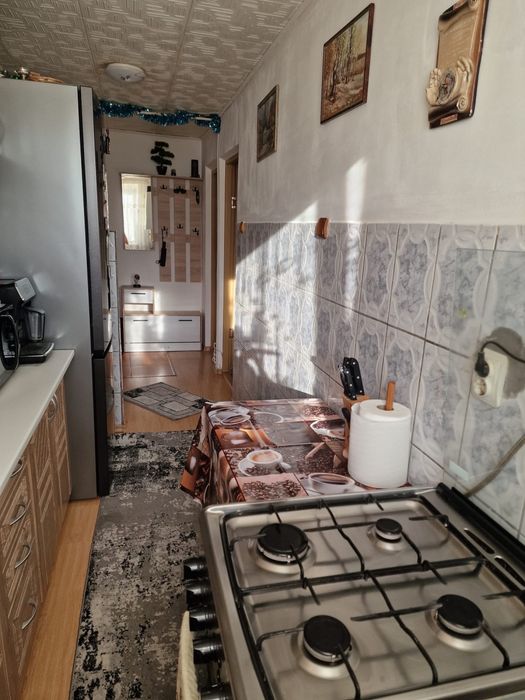 Apartament 3 camere l  Zona Liceul Teoretic “Mircea Eliade”