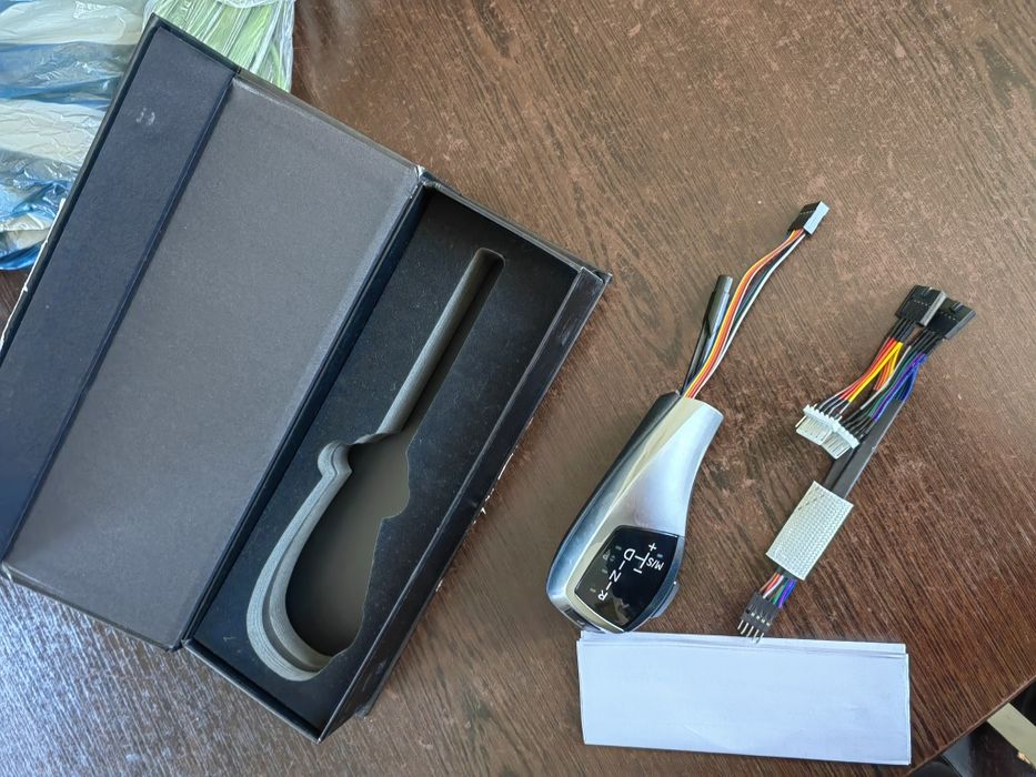 Продавам скоростен лост за bmw