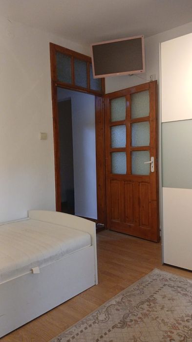 Apartament 2 camere, parter – zonă bună