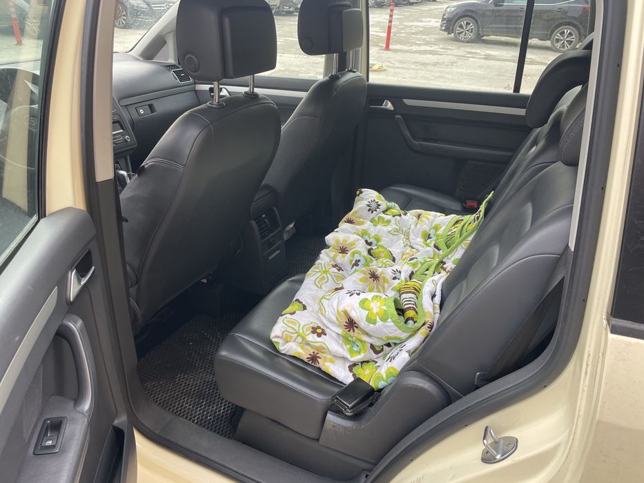 Turan 2.0 tdi  dsg webasto 7 locuri