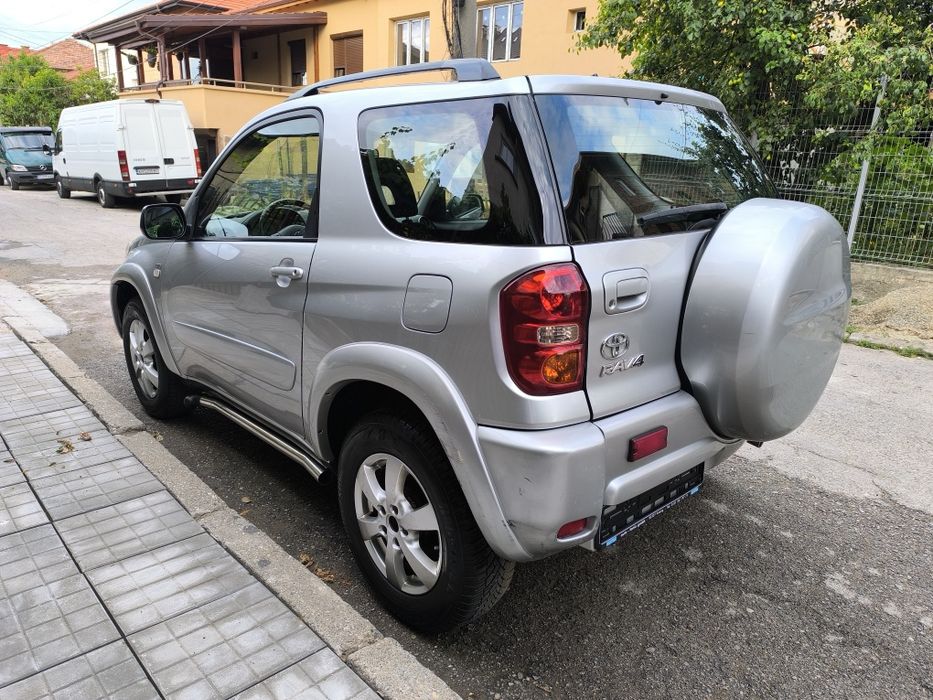 Toyta rav4 2.0 бензин 150кс 4х4 2005г