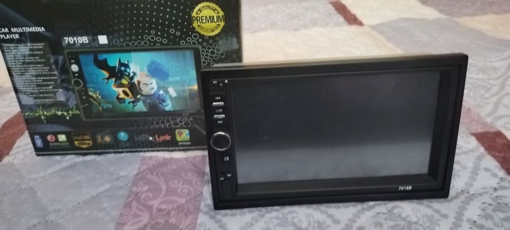 Продавам Мултимедия 2 дин 7 " ича