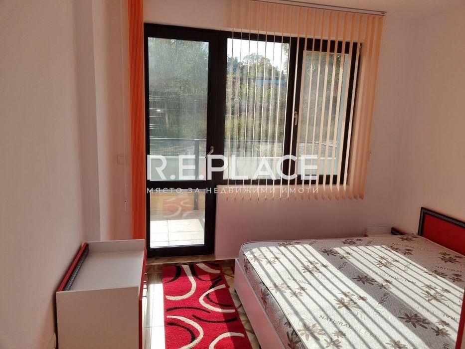 Дава се под наем Двустаен апартамент в Варна, Галата - 65 кв.м за 433.5 € - Снимка #3