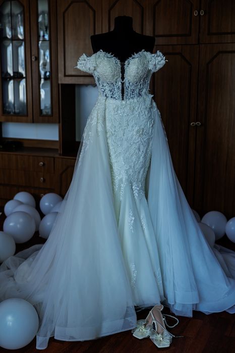 Vand rochie de mireasa