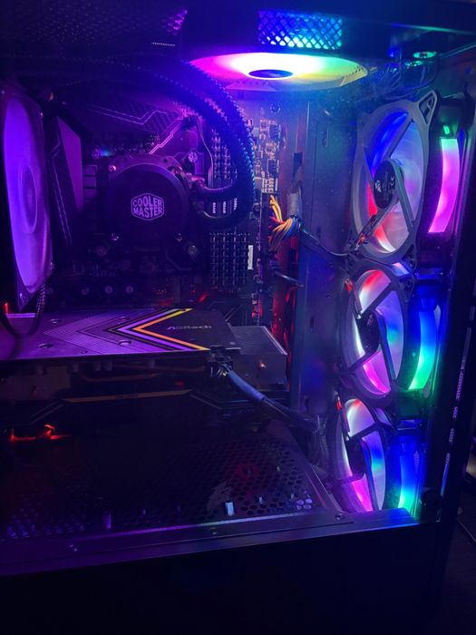 Vand PC Gaming, procesor i7, placa video RX5600XT