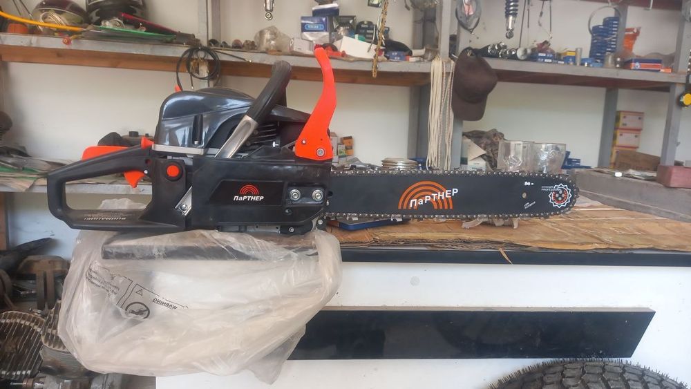 Бензопилу устоси