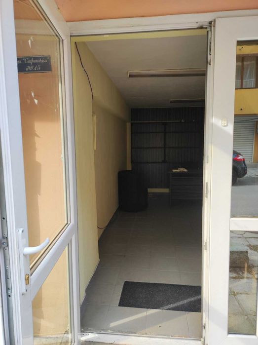 Дава се под наем Офис в Варна, Лятно кино Тракия - 95 кв.м за 510 € - Снимка #1