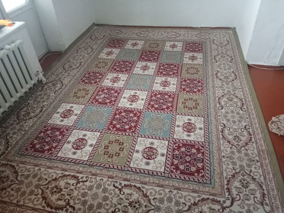 Продам телевизор палас