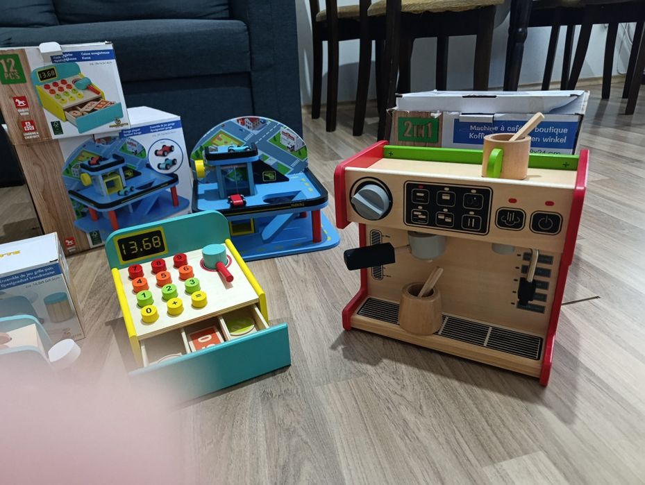 Монтесори дървени играчки