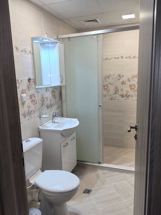 Дава се под наем Многостаен апартамент в Пловдив, Христо Смирненски - 150 кв.м за 918 € - Снимка #14