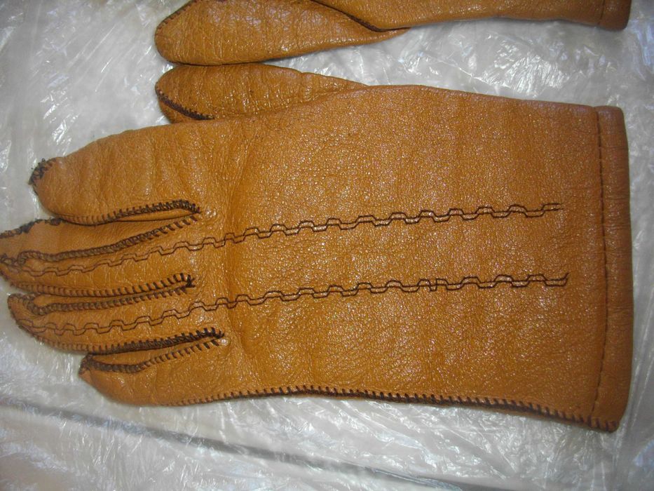 Български-.Естествена Кожа-Ръкавици Дамски с Подплата-Размер 7 1/2