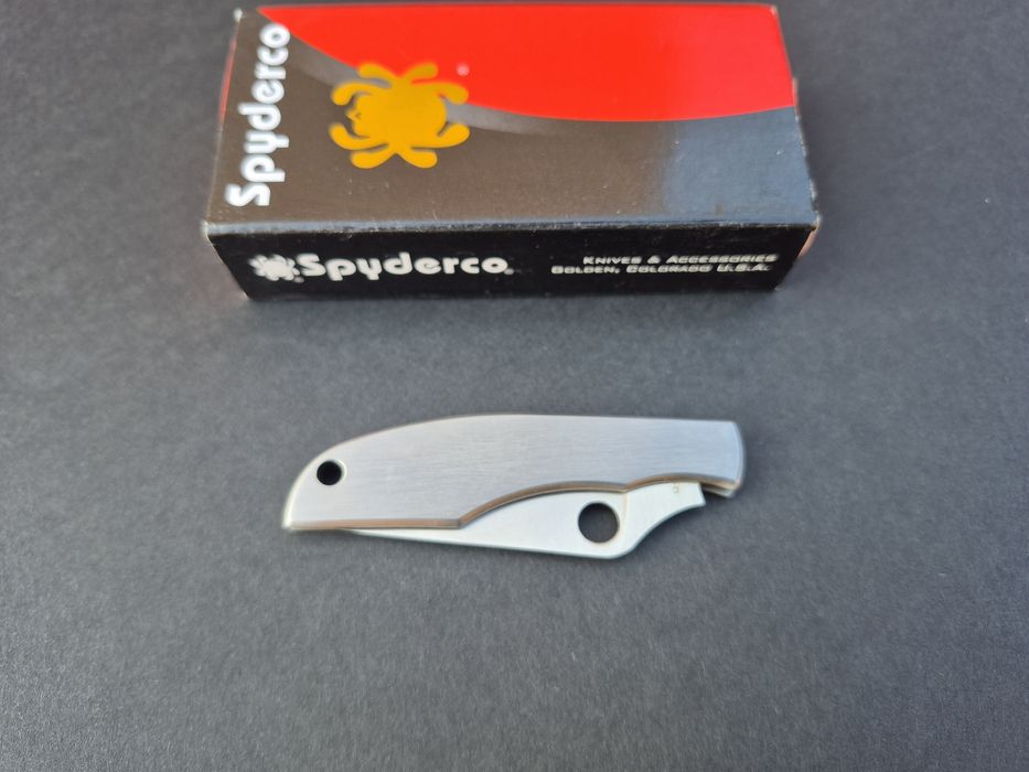 Сгъваем джобен нож Spyderco Grasshopper C138
