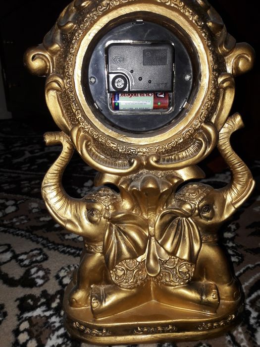 Часы механические сувенир