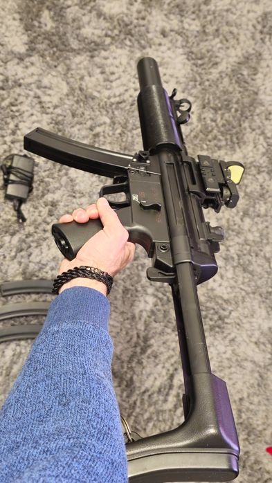 Airsoft MP5 Heckler & Koch Cyma+ 4 incarcatoare,acumulator Lipo,+++