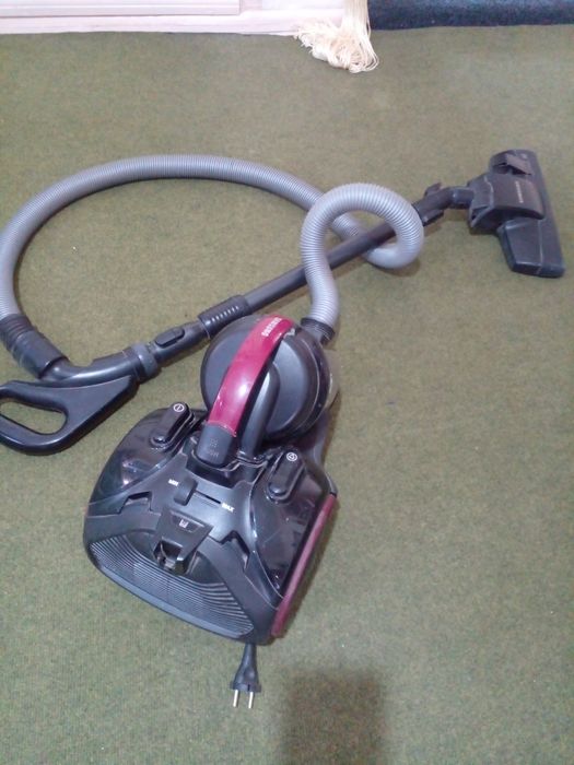 Пылесос SAMSUNG  модель SC15k4176VP